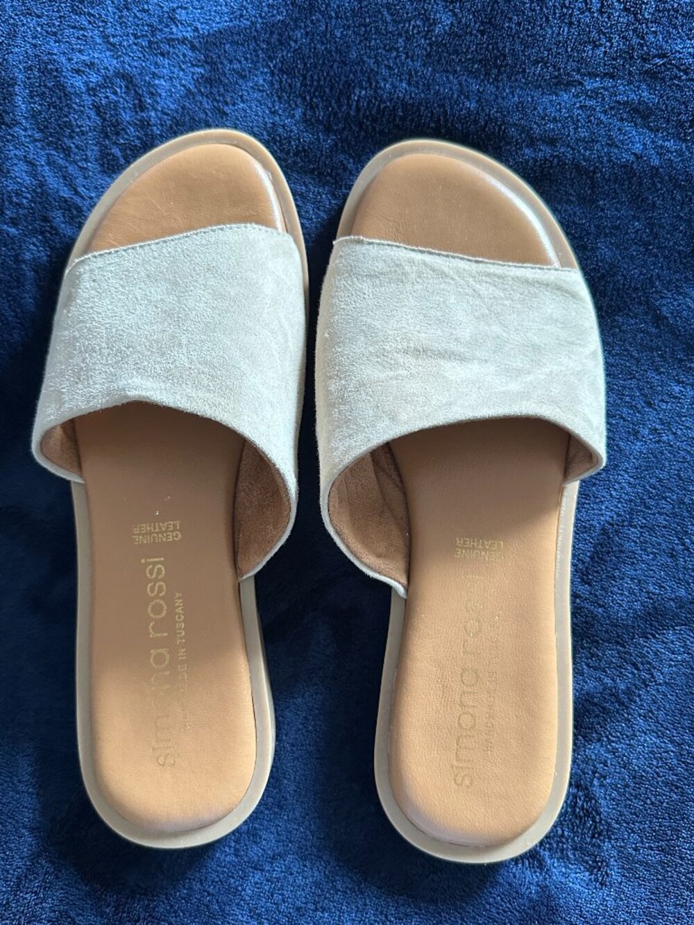 brand new Simona Rossi  leather sandals